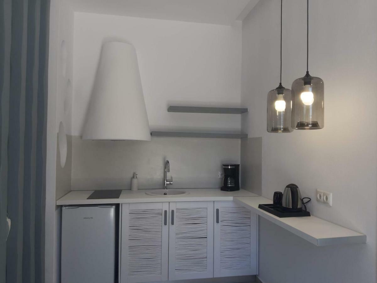 Crystal Mare Suites Naxos City Extérieur photo
