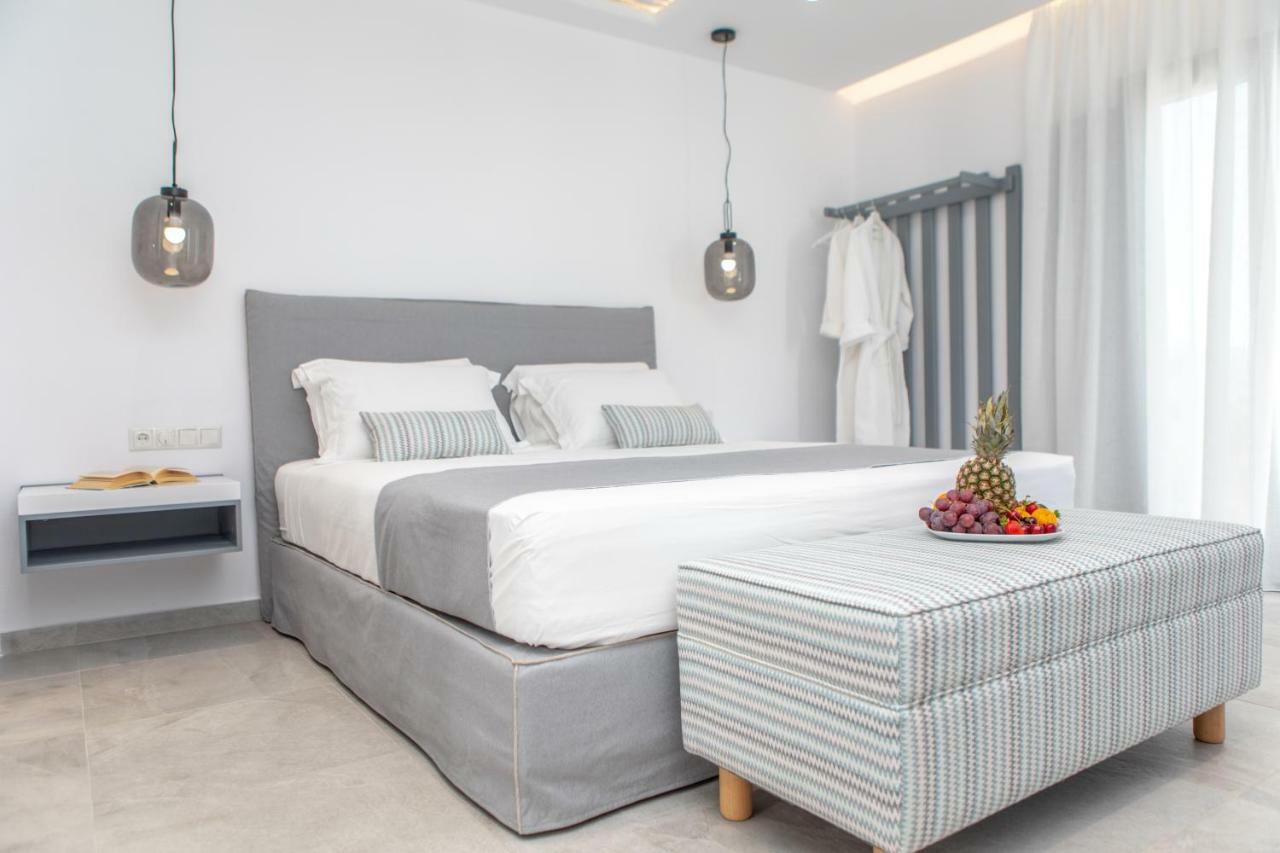 Crystal Mare Suites Naxos City Extérieur photo