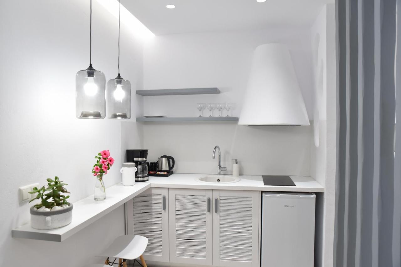 Crystal Mare Suites Naxos City Extérieur photo